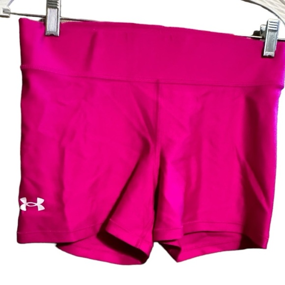 Under Armour Pink‎ Shorts - Picture 1 of 5